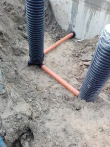 budowa przyłącza kanalizacyjnego ze studniami